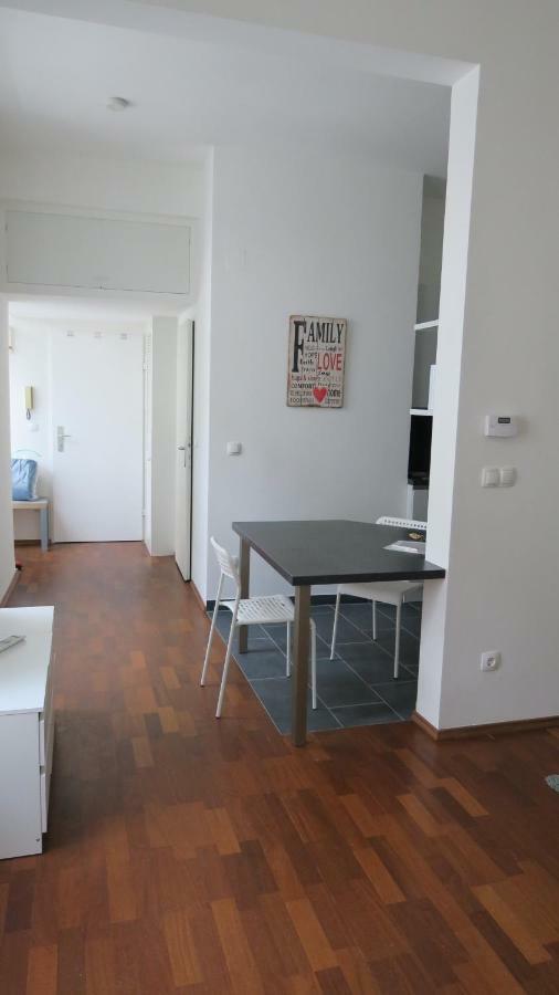 2 Zimmer Wohnung Vienna Exterior photo